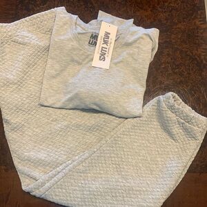 NWT pair of Muk Luk women’s lounge wear